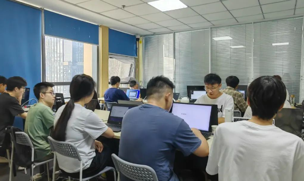 成都校区Java全栈开发9期开班